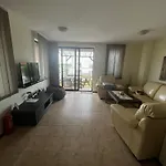 велика гардън - акация 6 Villa *