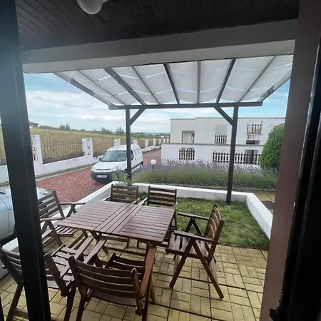 велика гардън - акация 6 Вилла Лозенец