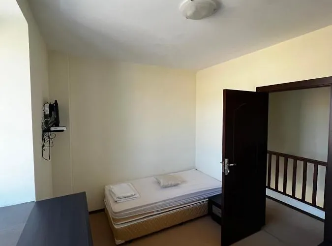 велика гардън - акация 6 Villa Lozenets