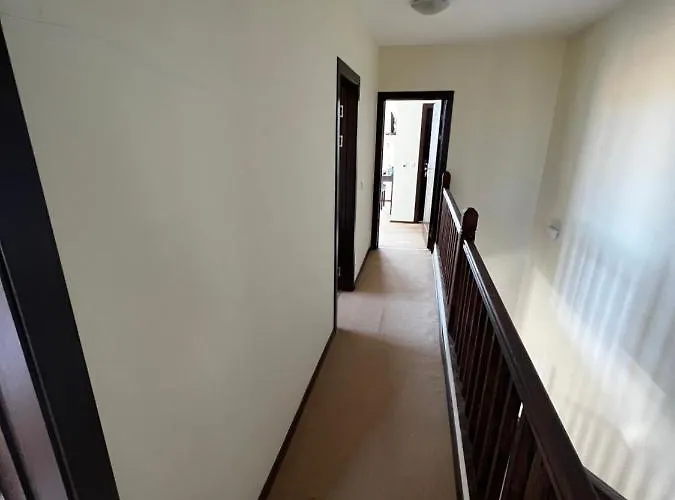 велика гардън - акация 6 Villa *