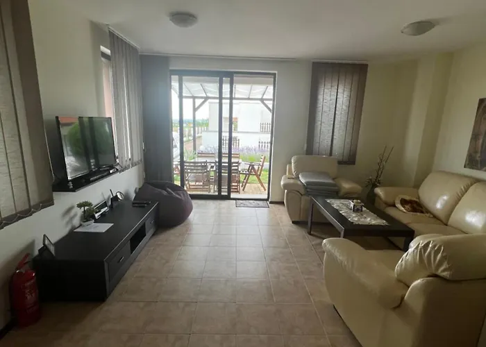 велика гардън - акация 6 Villa *