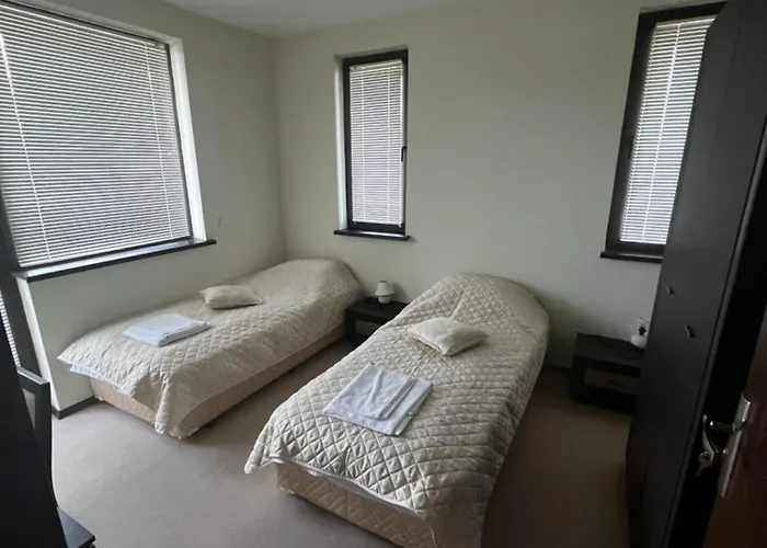 велика гардън - акация 6 * Lozenets